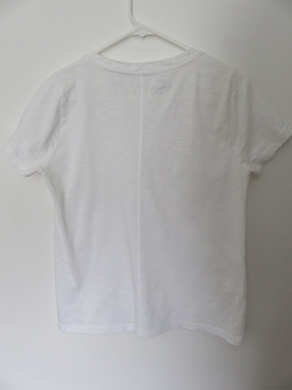 White basic t-shirt - Picture 2 of 3